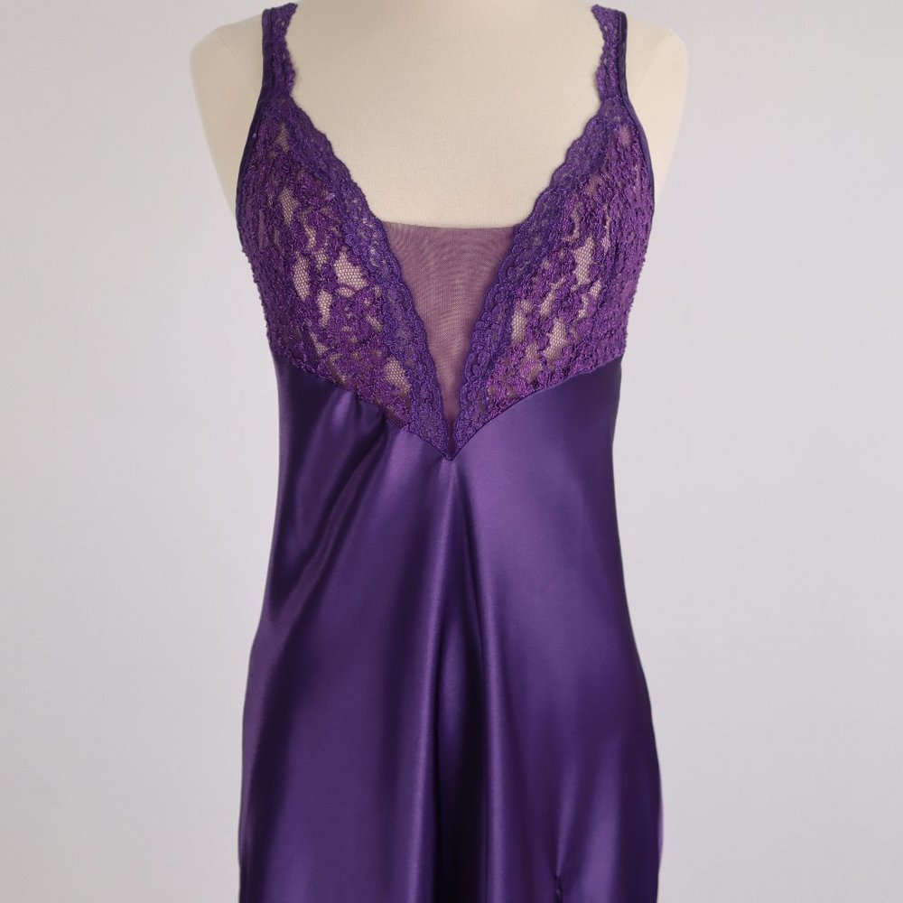 Vtg Victoria's Secret Royal Purple Long Lace Nightgown Negligee Lingerie Dress